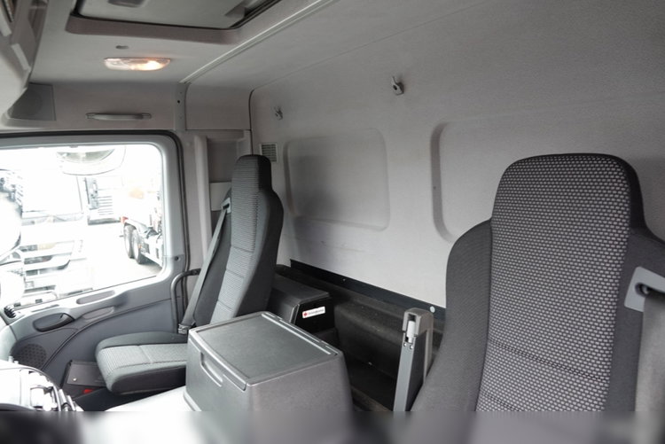 Mercedes -BENZ ACTROS 3241 / 8X4 / 2 STR WYWROTKA HYDROBURTA / BORMATIC / + HDS PALFINGER PK 18002-EH  / EPS + SPRZĘGŁO / SPROWADZONY zdjęcie 42