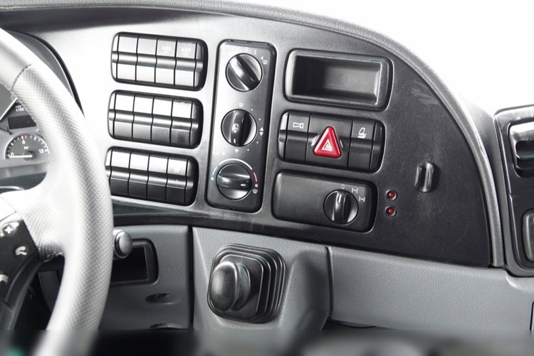 Mercedes -BENZ ACTROS 3241 / 8X4 / 2 STR WYWROTKA HYDROBURTA / BORMATIC / + HDS PALFINGER PK 18002-EH  / EPS + SPRZĘGŁO / SPROWADZONY zdjęcie 46