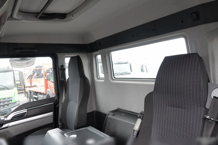 MAN TGS 32.400 / 8X4 / GRUSZKA / BETONOMIESZARKA / 9 M3 / SCHWING STETTER / OPONY 100% / ALUFELGI / SPROWADZONY zdjęcie 34