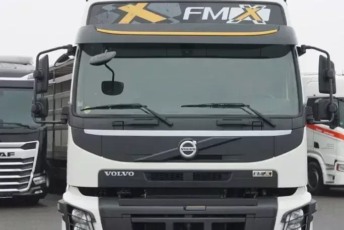 Volvo FMX / 500 / EURO 6 / ACC / GLBETROTTER / MAŁY PRZEBIEG zdjęcie 13