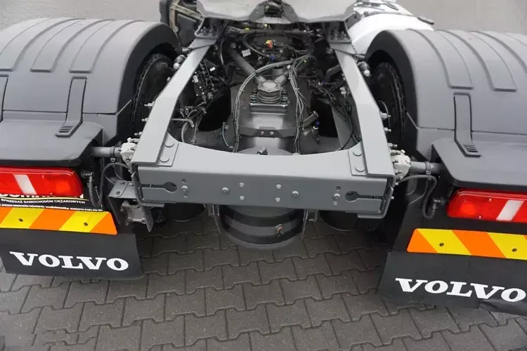 Volvo FMX / 500 / EURO 6 / ACC / GLBETROTTER / MAŁY PRZEBIEG zdjęcie 20
