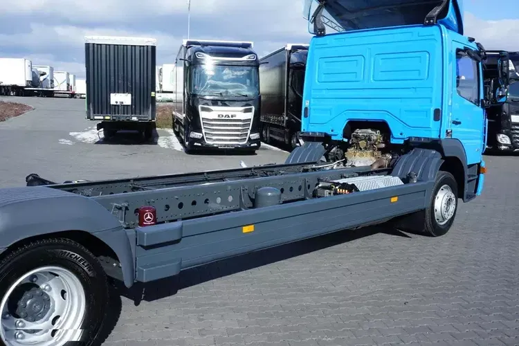 Mercedes ATEGO / 1224 / ACC / EURO 6 / PODWOZIE DO ZABUDOWY / DŁ. 7.6 M zdjęcie 33