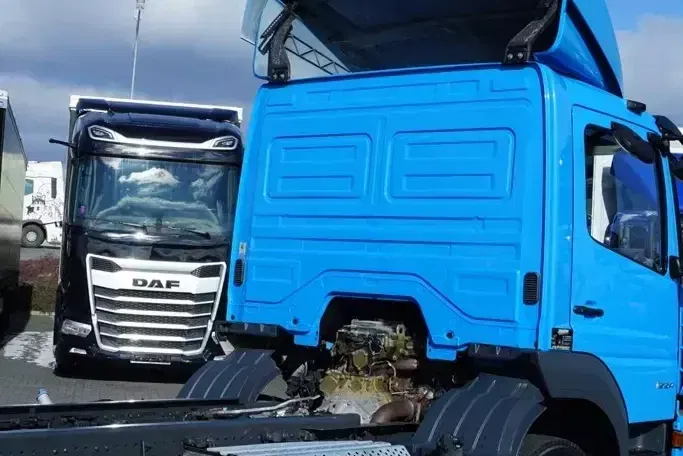 Mercedes ATEGO / 1224 / ACC / EURO 6 / PODWOZIE DO ZABUDOWY / DŁ. 7.6 M zdjęcie 34