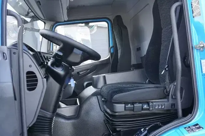 Mercedes ATEGO / 1224 / ACC / EURO 6 / PODWOZIE DO ZABUDOWY / DŁ. 7.6 M zdjęcie 7