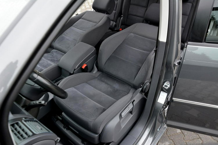 Volkswagen Touran 2.0 TDI 140KM DSG Navi Kamera 2xParktronik Park Assist Właśc. zdjęcie 19