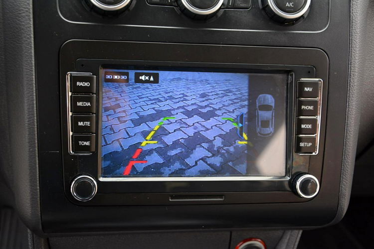 Volkswagen Touran 2.0 TDI 140KM DSG Navi Kamera 2xParktronik Park Assist Właśc. zdjęcie 31