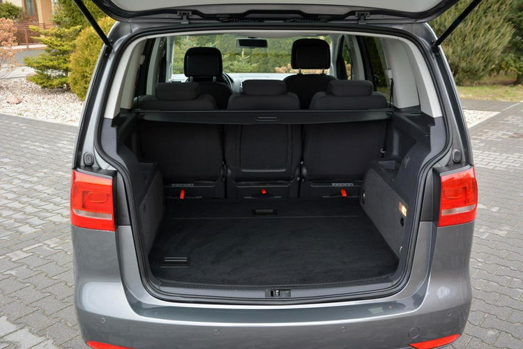 Volkswagen Touran 2.0 TDI 140KM DSG Navi Kamera 2xParktronik Park Assist Właśc. zdjęcie 35