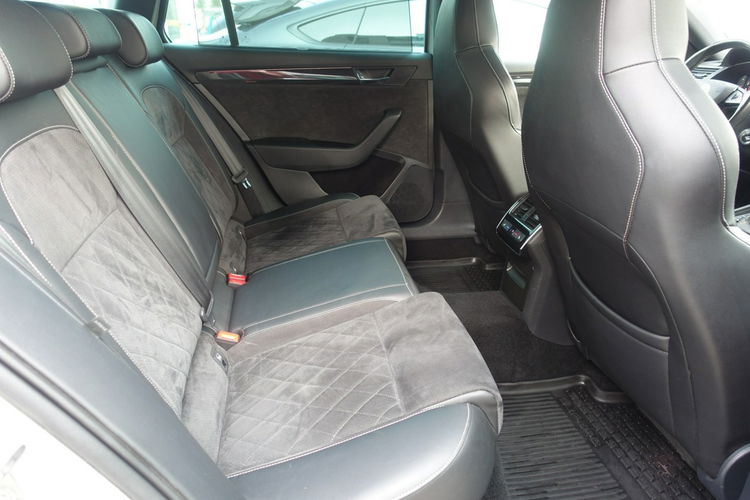 Skoda Superb Rezerwacja Rezerwacja Rezerwacja zdjęcie 15