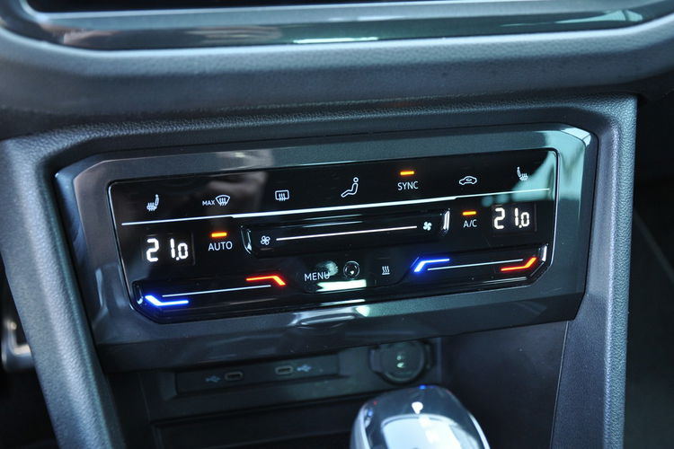 Volkswagen Tiguan 2.0TDI 150KM DSG Kamery360 Webasto Harman/Kardon El.Klapa Hak Gwar.FV zdjęcie 23