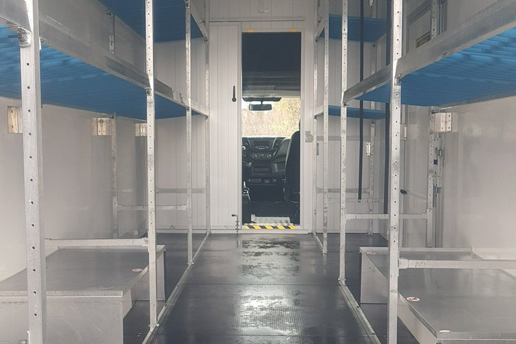 Iveco Daily KONTENER NISKOPODŁOGOWY 4.43x2.23x2.42 SKLEP BAR FOODTRUCK KAMPER AC zdjęcie 20