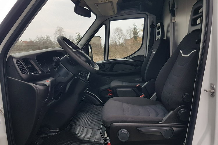 Iveco Daily KONTENER NISKOPODŁOGOWY 4.43x2.23x2.42 SKLEP BAR FOODTRUCK KAMPER AC zdjęcie 21