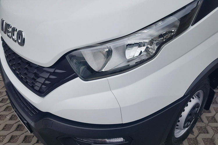 Iveco Daily KONTENER NISKOPODŁOGOWY 4.43x2.23x2.42 SKLEP BAR FOODTRUCK KAMPER AC zdjęcie 27