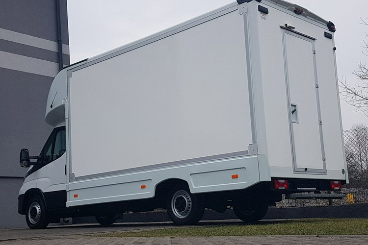 Iveco Daily KONTENER NISKOPODŁOGOWY 4.43x2.23x2.42 SKLEP BAR FOODTRUCK KAMPER AC zdjęcie 28