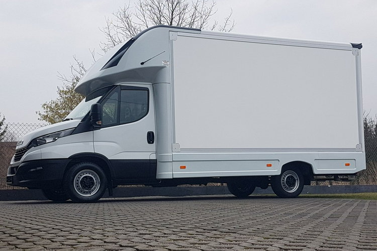 Iveco Daily KONTENER NISKOPODŁOGOWY 4.43x2.23x2.42 SKLEP BAR FOODTRUCK KAMPER AC zdjęcie 40