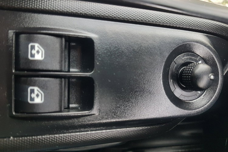 Iveco Daily KONTENER NISKOPODŁOGOWY 4.43x2.23x2.42 SKLEP BAR FOODTRUCK KAMPER AC zdjęcie 9