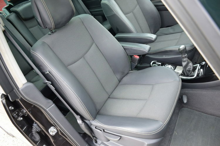 Renault Grand Espace Czarny Opłacony 2.0T 170KM Lift Serwis Panorama Navi Kamera 7-foteli zdjęcie 28