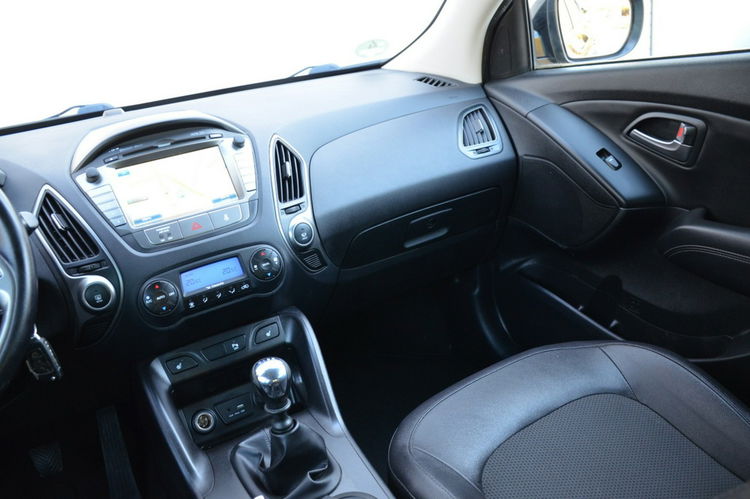 Hyundai ix35 Zarejestrowany 1.6GDI Lift Serwis LED Navi Kamera Skóra Grzane fotele zdjęcie 31
