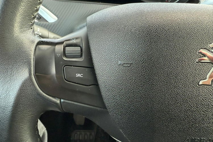 Peugeot 2008 navi, klima, panorama, gwarancja zdjęcie 17