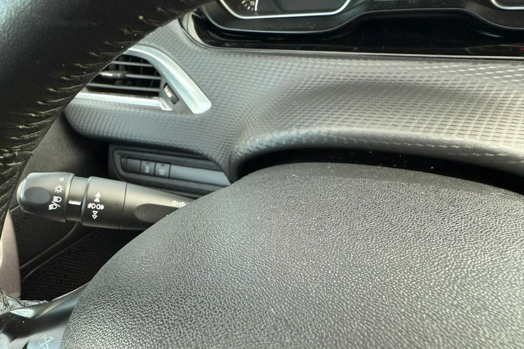 Peugeot 2008 navi, klima, panorama, gwarancja zdjęcie 19