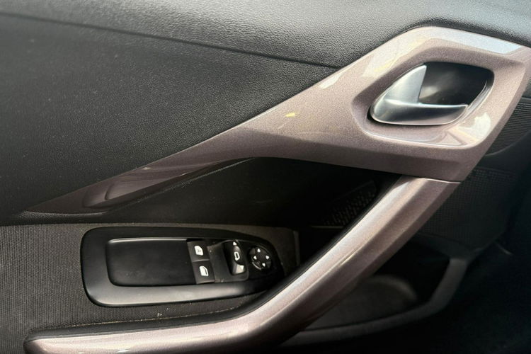 Peugeot 2008 navi, klima, panorama, gwarancja zdjęcie 25