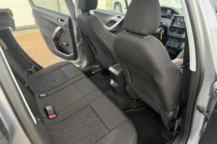 Peugeot 2008 navi, klima, panorama, gwarancja zdjęcie 7