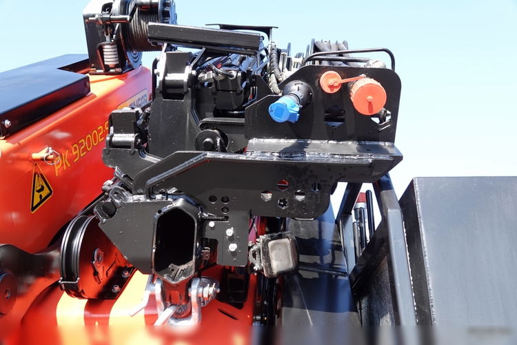 MAN TGS 41.480 / 8X6 / SKRZYNIOWY + HDS PALFINGER PK 92002-SH F + FLY JIB 170 E / WYSIĘG 34 M / MAX UDŹWIG 26 000 KG / STEROWANIE RADIOWE / 5 PODPÓR / 7 FUNKCJI / FULL SERWIS / FULL SERWIS PALFIN zdjęcie 49