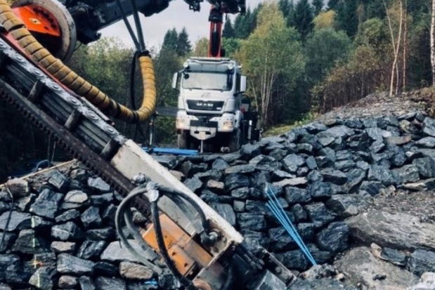 MAN TGS 41.480 / 8X6 / SKRZYNIOWY + HDS PALFINGER PK 92002-SH F + FLY JIB 170 E / WYSIĘG 34 M / MAX UDŹWIG 26 000 KG / STEROWANIE RADIOWE / 5 PODPÓR / 7 FUNKCJI / FULL SERWIS / FULL SERWIS PALFIN zdjęcie 7