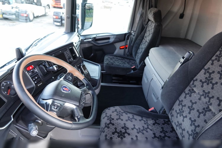 Scania R 450 / RETARDER / KLIMA POSTOJOWA / OPONY 100% / PO KONTRAKCIE SERWISOWYM zdjęcie 25