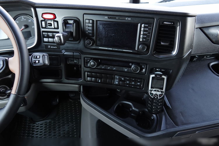 Scania R 450 / RETARDER / KLIMA POSTOJOWA / OPONY 100% / PO KONTRAKCIE SERWISOWYM zdjęcie 31