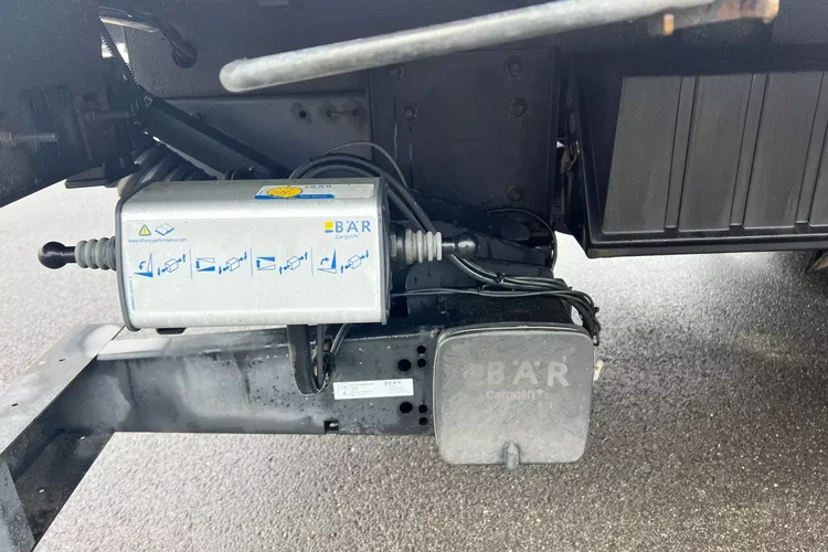 Mercedes ATEGO1223 CHLODNIA CARIERR zdjęcie 17