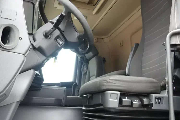 Scania G360 6x2 / FIRANKA 7.50m / / RETARDER / zdjęcie 17