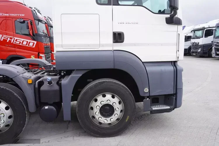 MAN TGS 35.420 8x2 / rama 6.57 m / 3 osie skrętne / 18 t ładowności zdjęcie 11