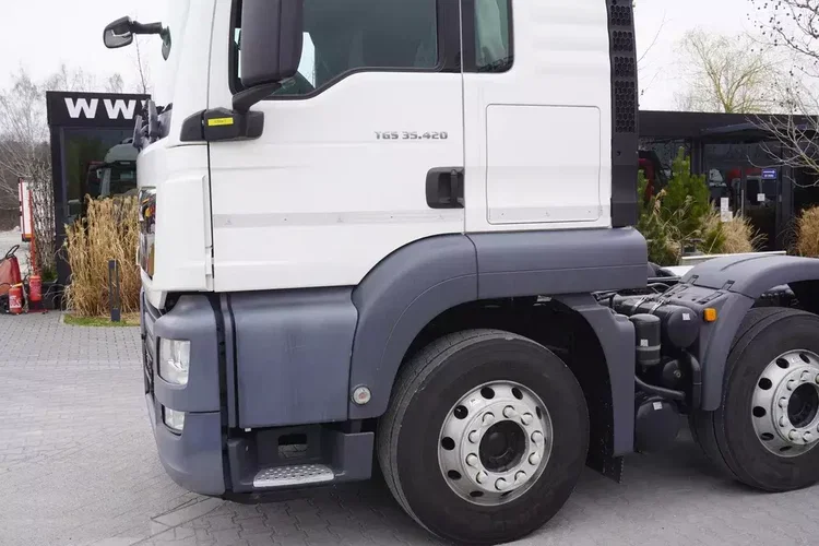 MAN TGS 35.420 8x2 / rama 6.57 m / 3 osie skrętne / 18 t ładowności zdjęcie 13