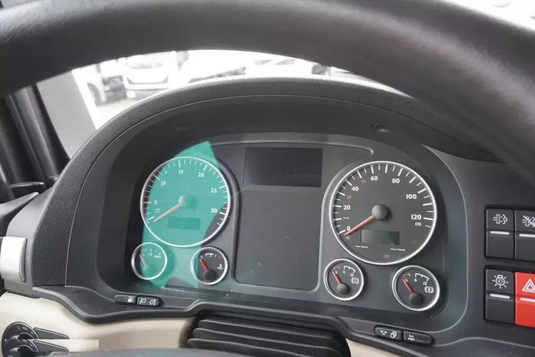 MAN TGS 35.420 8x2 / rama 6.57 m / 3 osie skrętne / 18 t ładowności zdjęcie 19