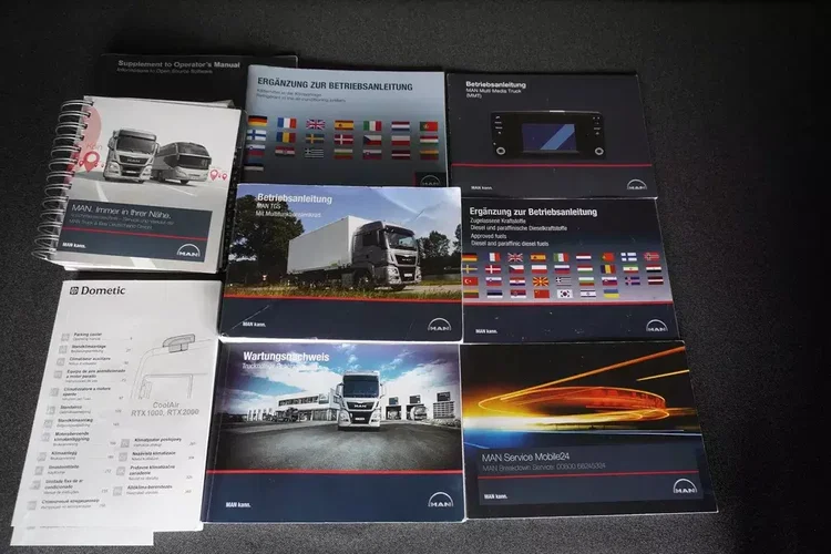 MAN TGS 35.420 8x2 / rama 6.57 m / 3 osie skrętne / 18 t ładowności zdjęcie 29