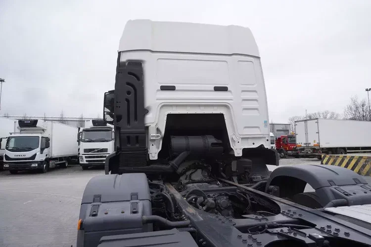 MAN TGS 35.420 8x2 / rama 6.57 m / 3 osie skrętne / 18 t ładowności zdjęcie 9