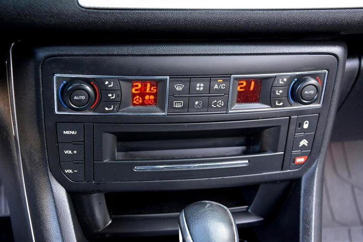 Citroen C5 Exclusive Skóry Bi-Xenon Ledy Navi Kamera Masaże Hydro z Niemiec zdjęcie 30