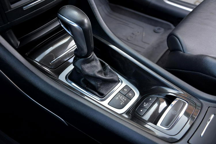 Citroen C5 Exclusive Skóry Bi-Xenon Ledy Navi Kamera Masaże Hydro z Niemiec zdjęcie 31