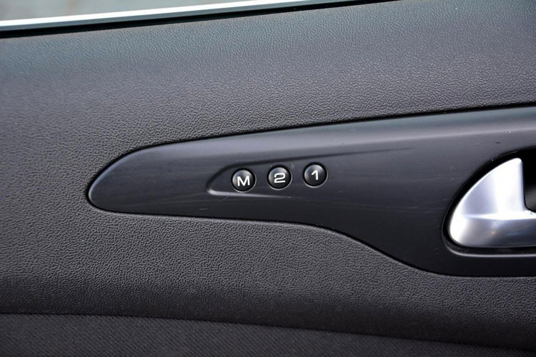 Citroen C5 Exclusive Skóry Bi-Xenon Ledy Navi Kamera Masaże Hydro z Niemiec zdjęcie 35