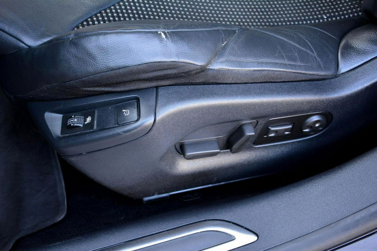 Citroen C5 Exclusive Skóry Bi-Xenon Ledy Navi Kamera Masaże Hydro z Niemiec zdjęcie 36