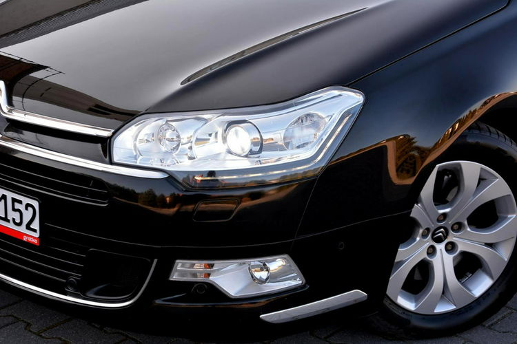 Citroen C5 Exclusive Skóry Bi-Xenon Ledy Navi Kamera Masaże Hydro z Niemiec zdjęcie 7