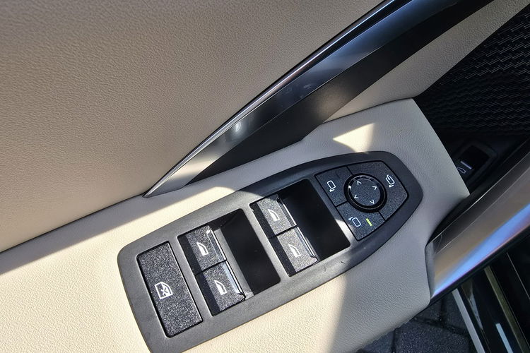 BMW X1 xDrive, Automat, wersja X-Line. . zdjęcie 32