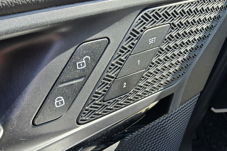 BMW X1 xDrive, Automat, wersja X-Line. . zdjęcie 33