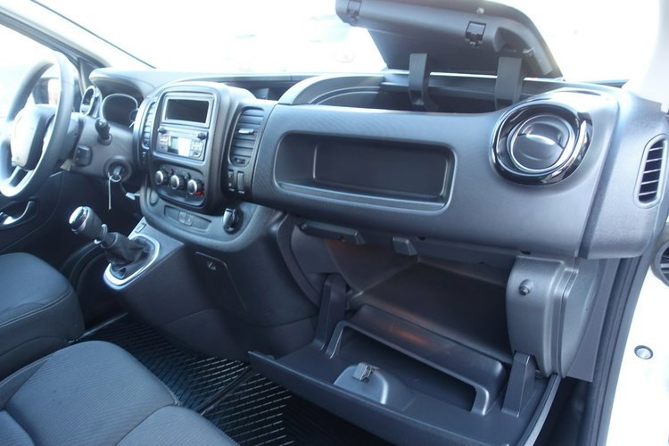 Renault Trafic Rezerwacja Rezerwacja Rezerwacja zdjęcie 19