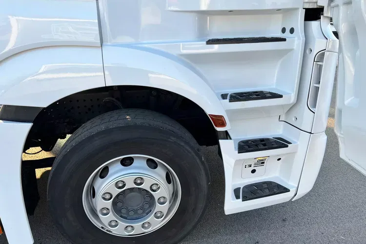 Mercedes ACTROS L prokontraktowy zdjęcie 12