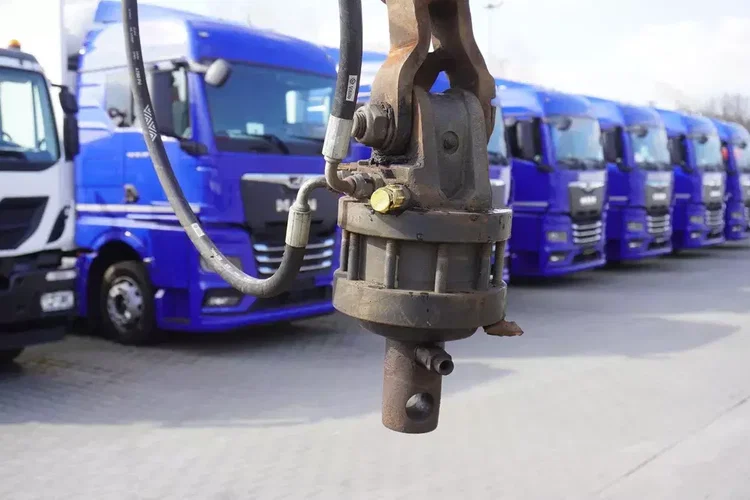 MAN TGS 26.360 burtowy / Dźwig Fassi F175 7.7 t / 3. oś skrętna zdjęcie 15