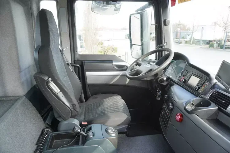 MAN TGS 26.360 burtowy / Dźwig Fassi F175 7.7 t / 3. oś skrętna zdjęcie 29