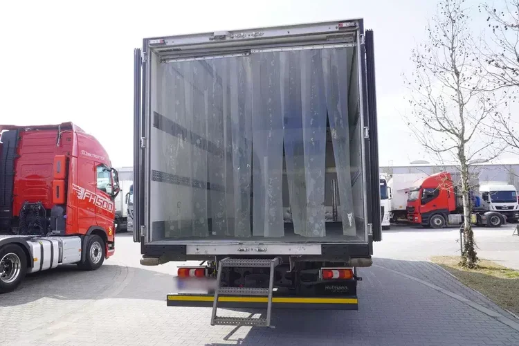 Mercedes Antos 1824 / 100 tys. km / Chłodnia Lecapitaine Thermoking T800R zdjęcie 13