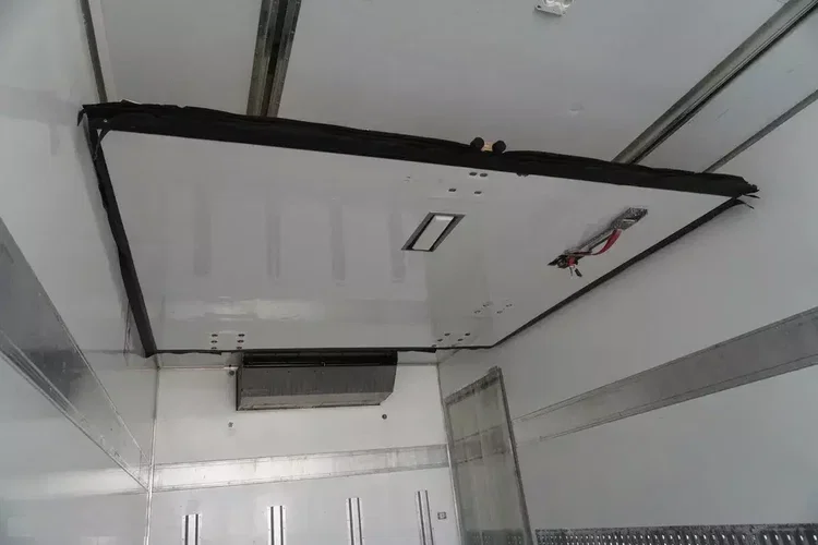 Mercedes Antos 1824 / 100 tys. km / Chłodnia Lecapitaine Thermoking T800R zdjęcie 15