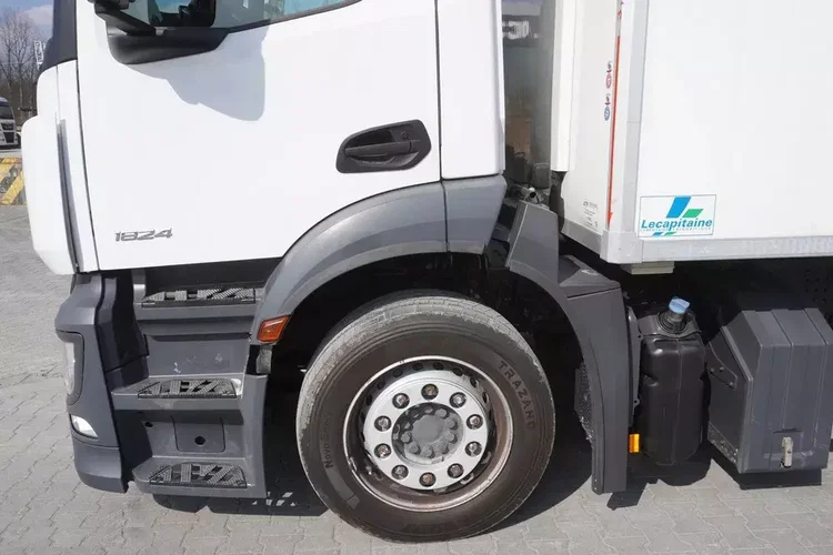 Mercedes Antos 1824 / 100 tys. km / Chłodnia Lecapitaine Thermoking T800R zdjęcie 20